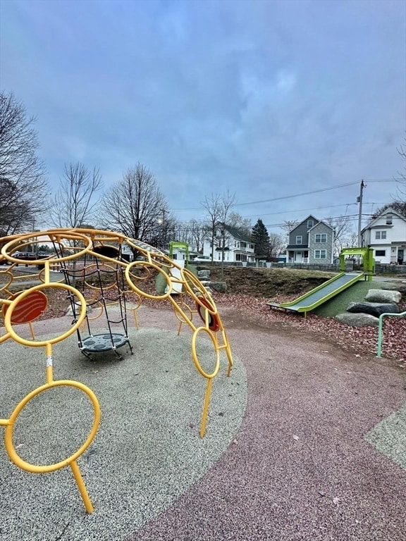 Building Photo - 363 Hildreth St