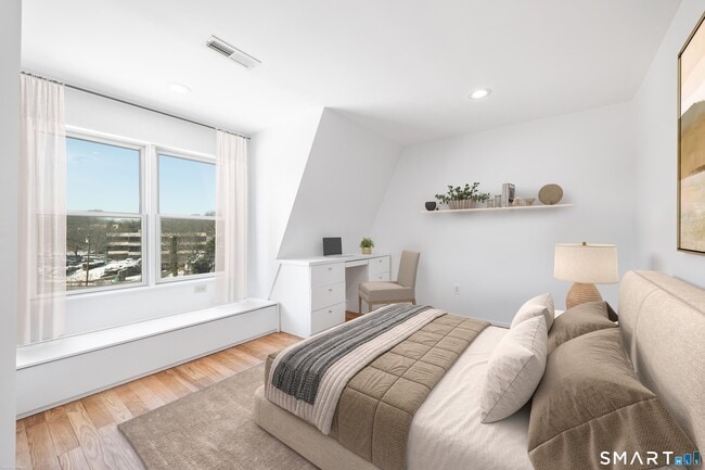 Building Photo - 7 Ann St