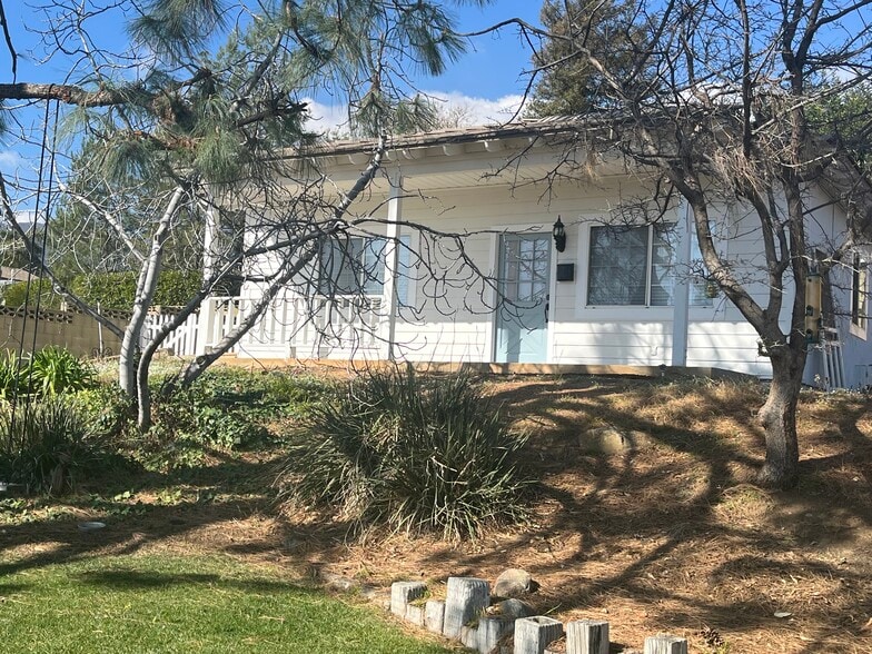 Primary Photo - 8960 Camellia Ct