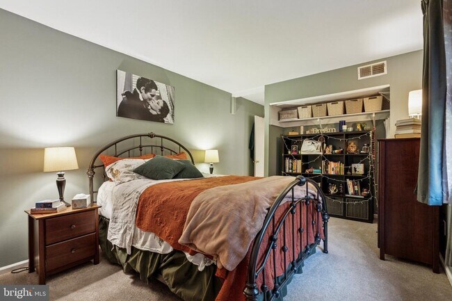 Building Photo - 4525 Winding Brook Dr