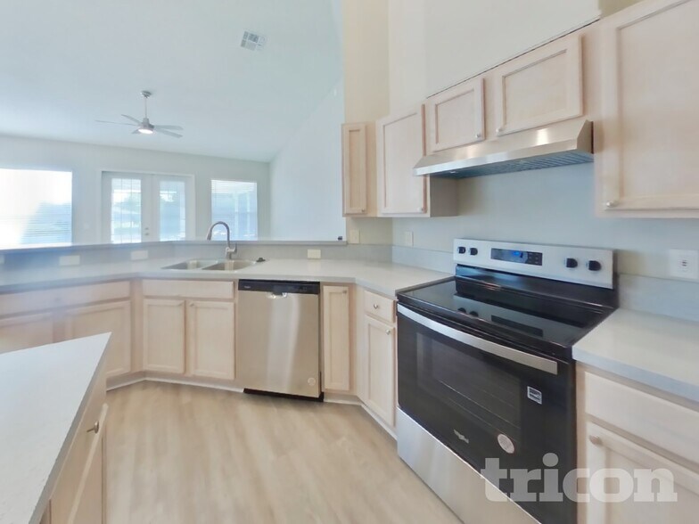 Building Photo - 3264 Abbeyfield Dr E