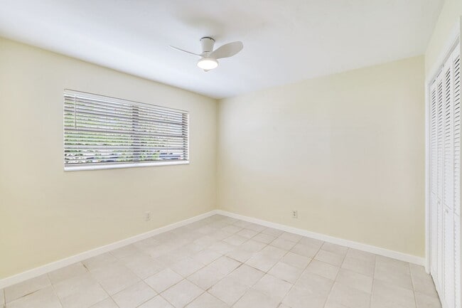 Building Photo - Goodland