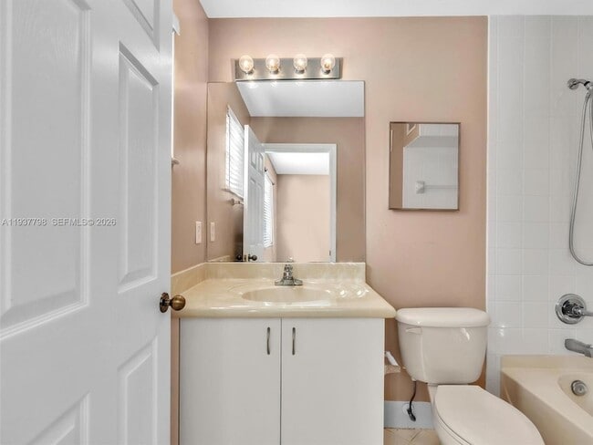 Building Photo - 3873 Tree Top Dr