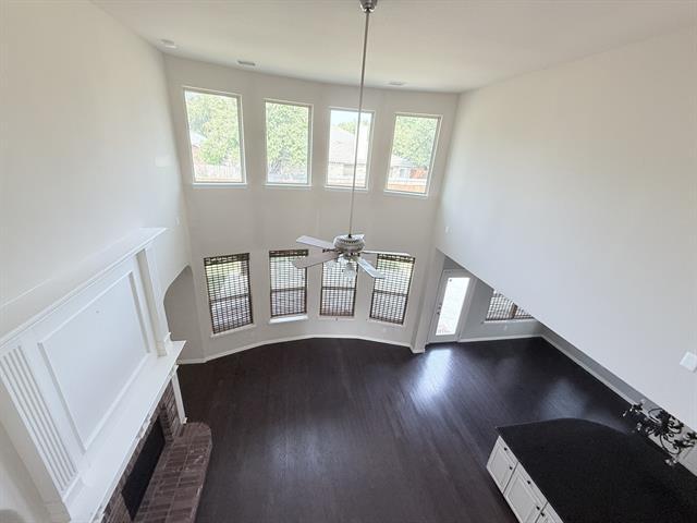 Building Photo - 12571 Valley Spring Dr
