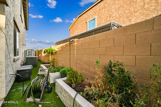 Building Photo - 22434 N 94th Ln