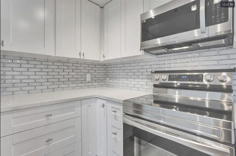 Building Photo - 7175 Orange Dr