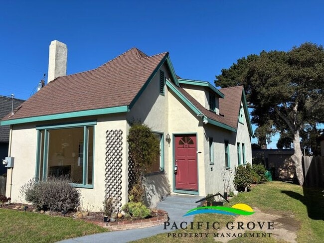 Primary Photo - Delightful 3-Bedroom, 2 bath home in Pacific Grove