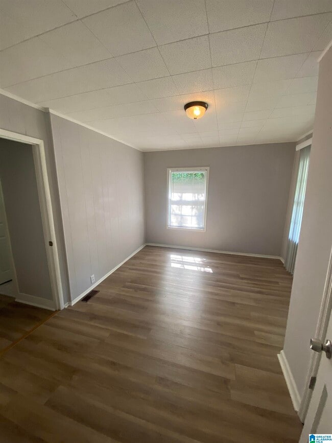 Building Photo - 1408 8th Ave