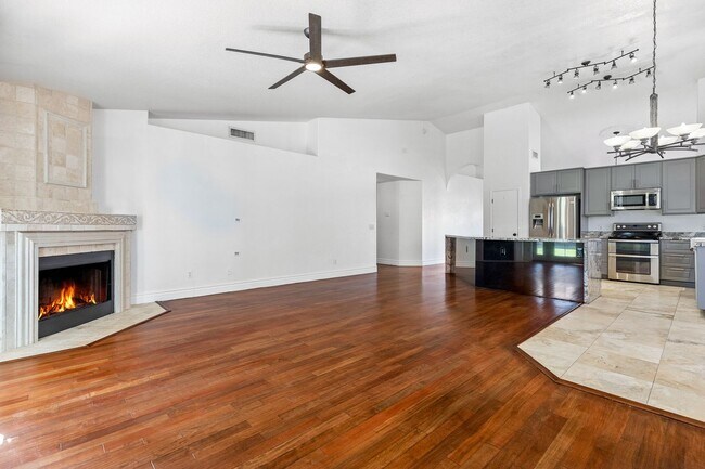 Building Photo - Beautiful 4 bedroom home in North Phoenix