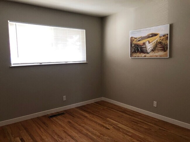 Building Photo - CAMBRIAN- Corner lot