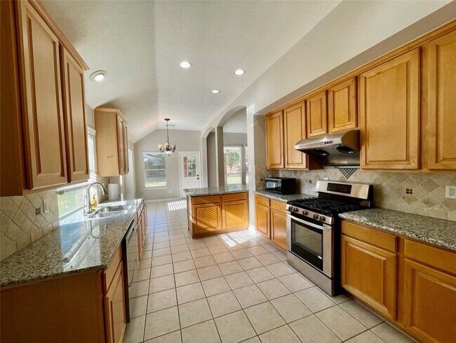 Building Photo - 16507 Shady Canyon Ct