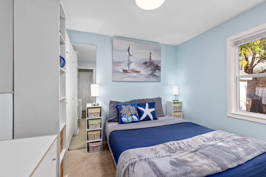 Building Photo - 8685 Je-NE-Be Dr NE