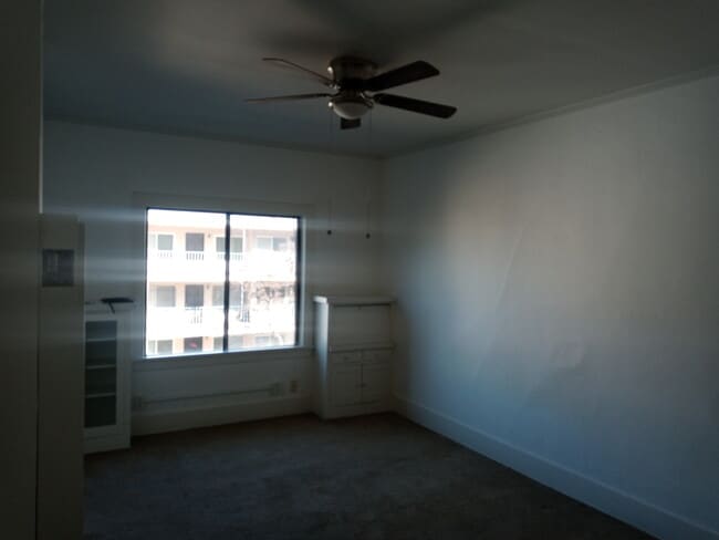 Building Photo - 44 Alamitos Ave