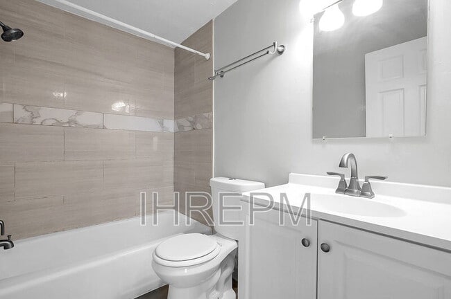 Building Photo - 3072 Morsetown Ct S