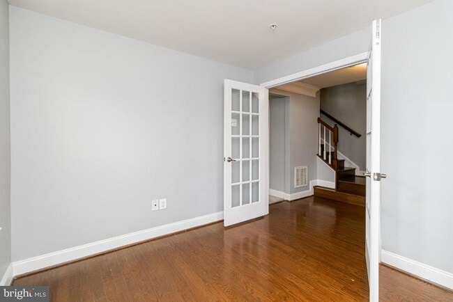 Building Photo - 5525 Peanuts Ln