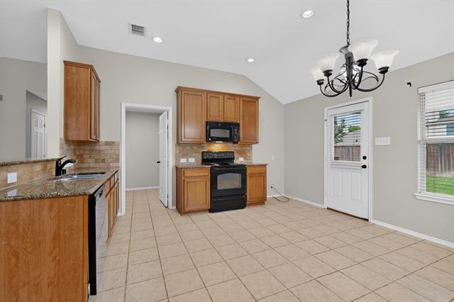 Building Photo - 1037 Johnson City Ave