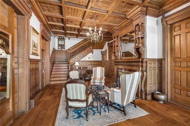 Building Photo - 541 Bellevue Ave