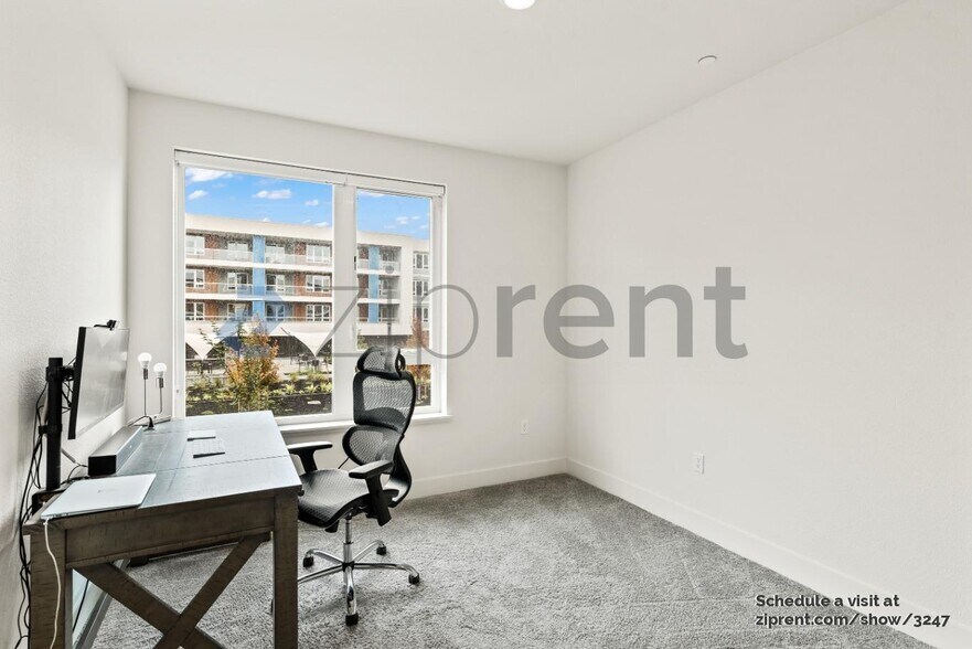 Building Photo - 5933 Sunstone Dr
