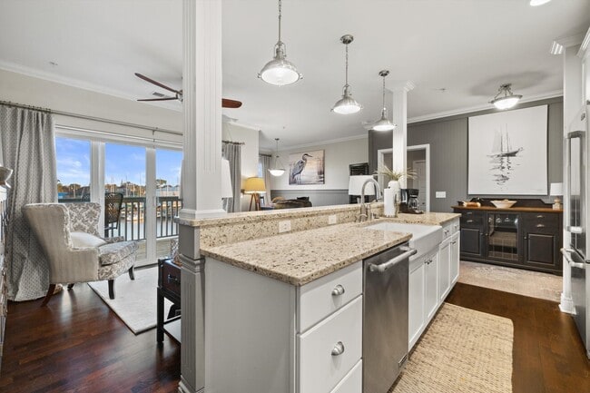 Building Photo - 4 Gas Light Dr