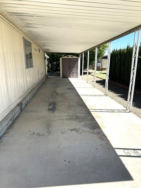 Building Photo - 1074 W Johnston Ave