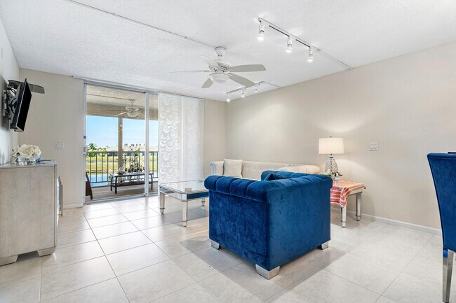 Building Photo - 14575 Bonaire Blvd