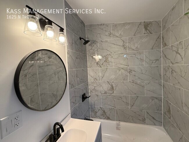 Building Photo - 1625 N Troy-2