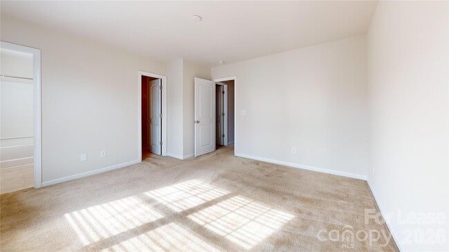 Building Photo - 6430 Revolutionary Trail