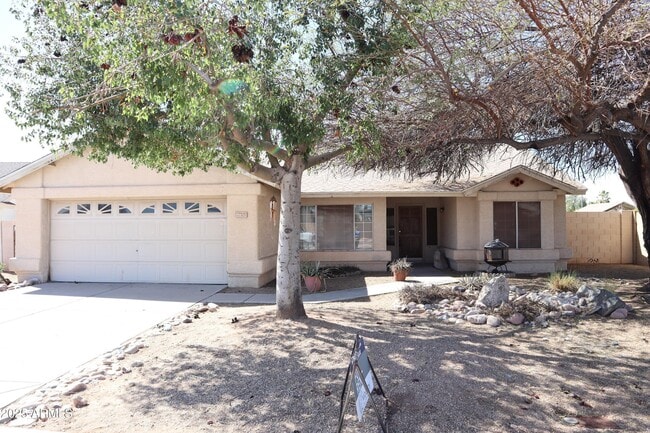 Primary Photo - 8650 W Greenbrian Dr