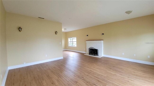 Building Photo - 200 Old Daytona Rd