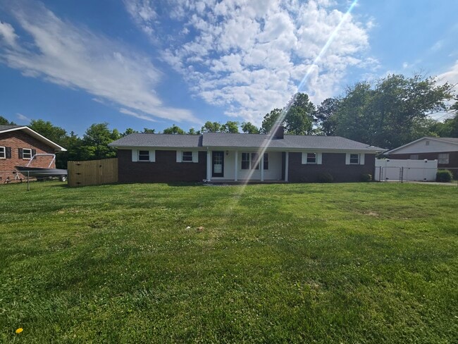 Building Photo - 2954 Milford Ave