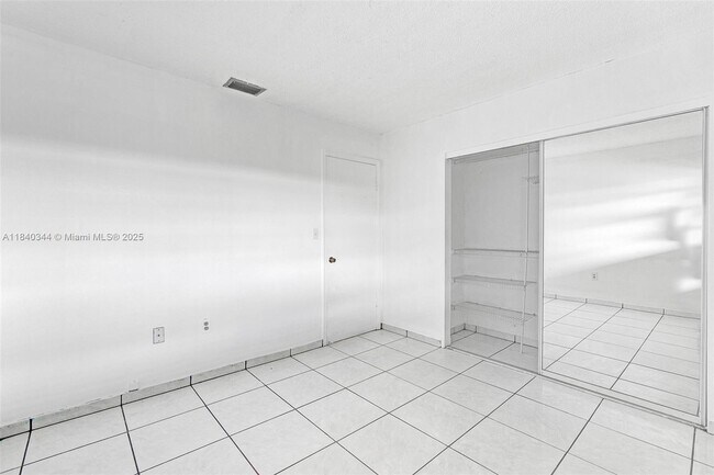 Building Photo - 6215 W 24th Ave