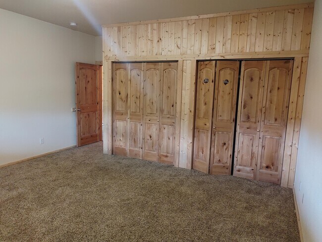 Building Photo - 256 E Fork Big Sandy Rd