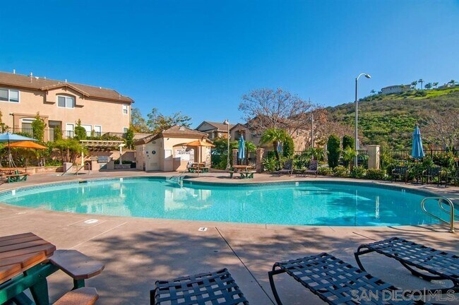 Building Photo - 10414 Scripps Poway Pkwy