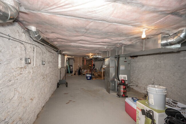 Building Photo - 1540 Blair Ave