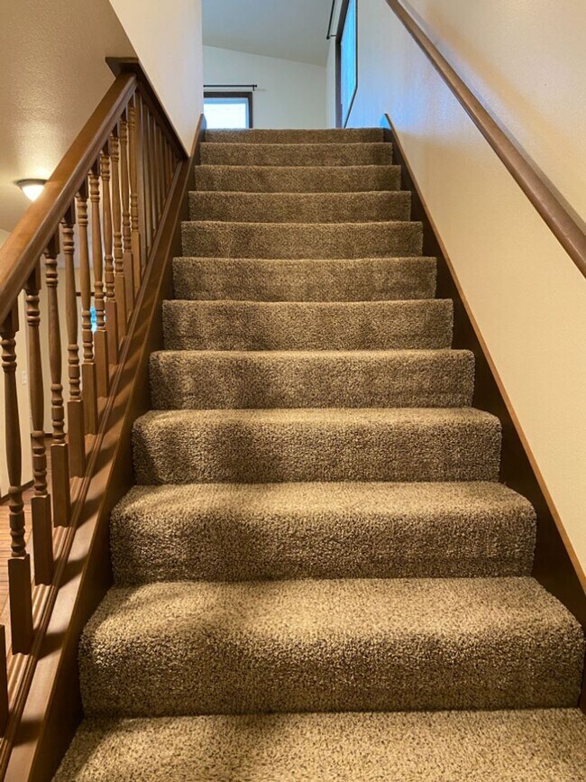 Building Photo - Second-Level Living