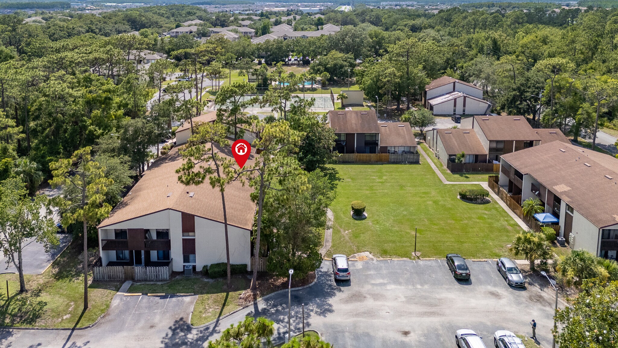 Corner unit no one living above you - 2636 Crown Ct