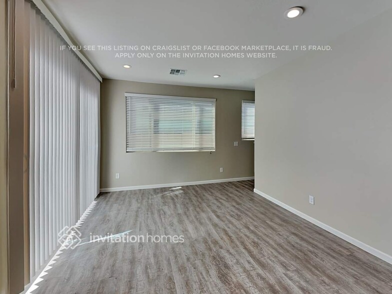 Building Photo - 5034 N 189th Dr