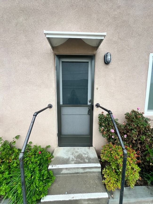 Building Photo - Midtown Ventura - One bedroom, one bath do...