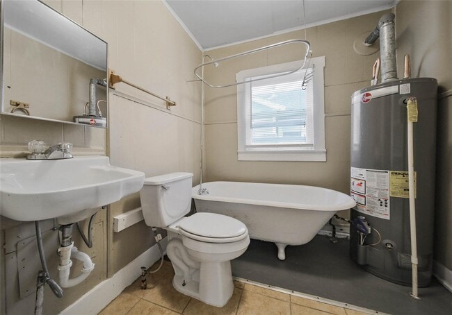 Building Photo - 3301 Dennis St