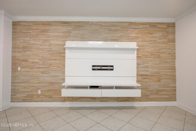 Building Photo - 174 Antilles Rd