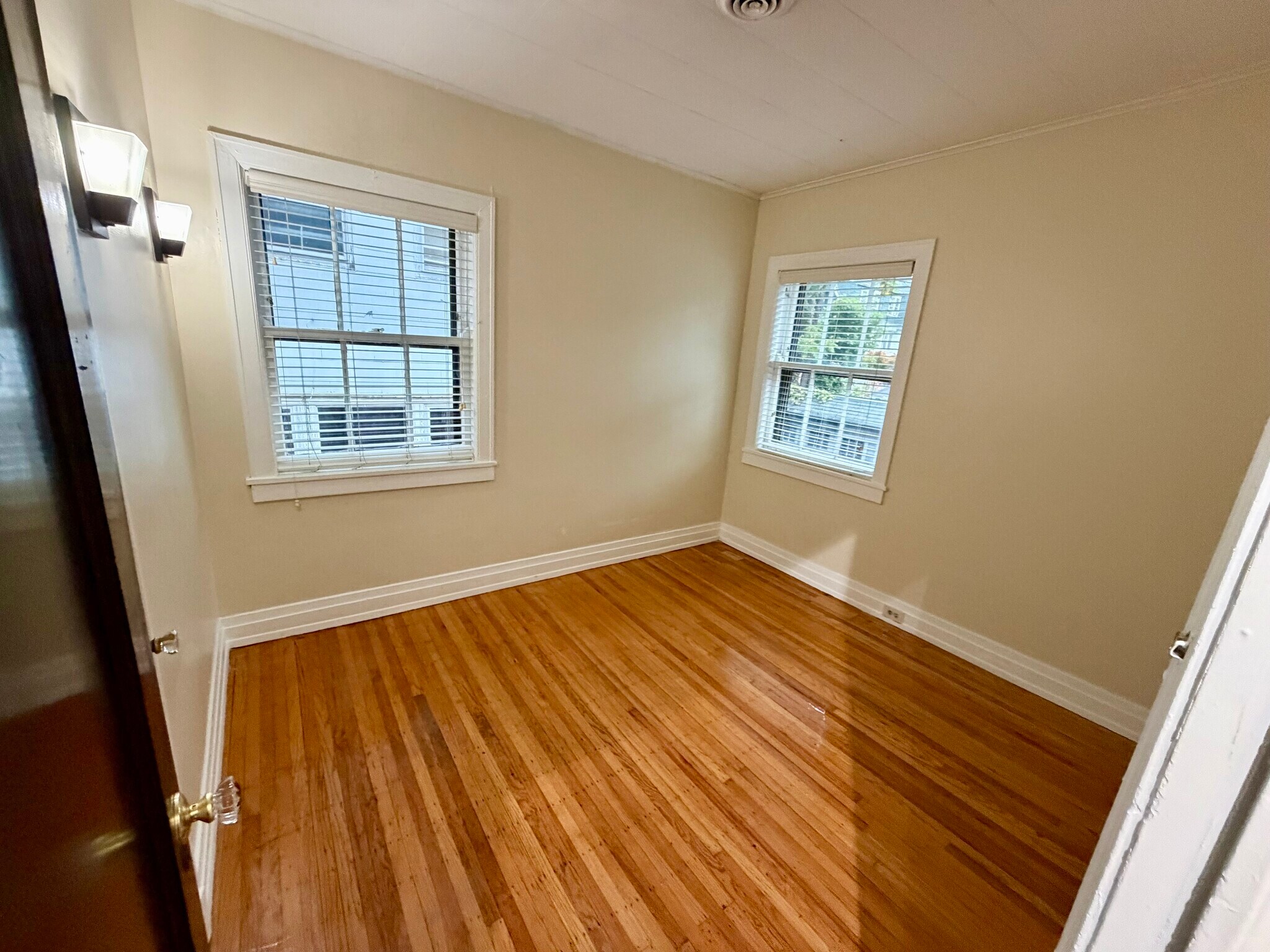 Building Photo - 125 Elmwood Ave