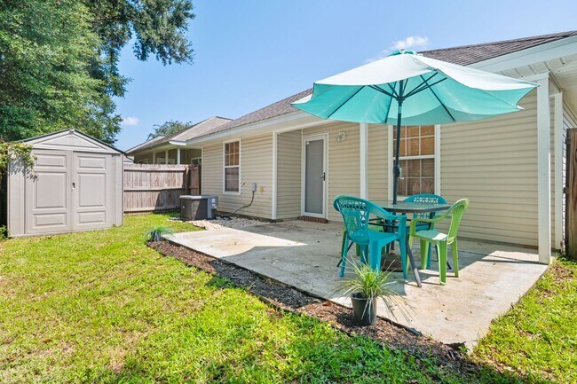 Building Photo - 5841 Last Big Tree Ln