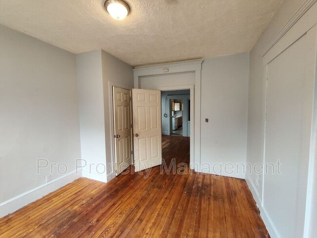 Building Photo - 1644 Chapel St