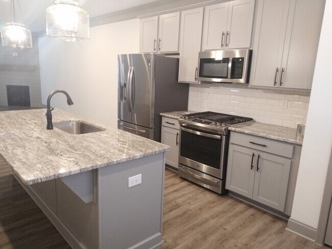 Building Photo - 419 Stovall Pl