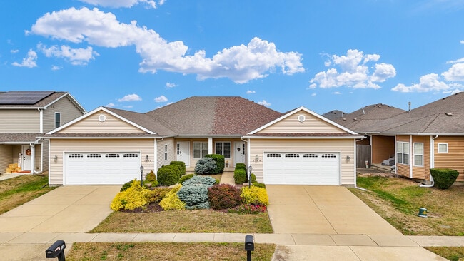 Building Photo - 1504 Stonebluff Ct