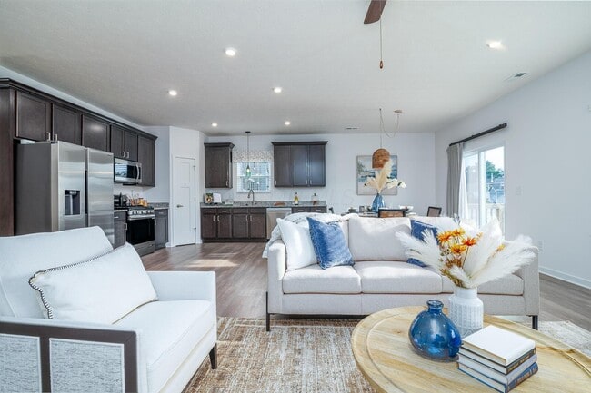 Building Photo - 468 Rochdale Run