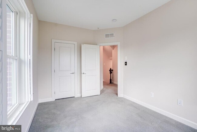 Building Photo - 3614 Worthington Blvd