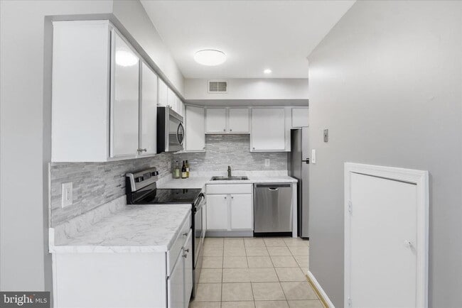 Building Photo - 4614 Conwell Dr