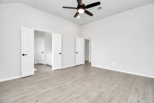 Building Photo - 19807 Palomino Pr Trl