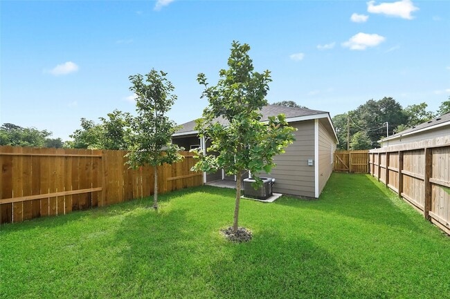 Building Photo - 414 Avenue H